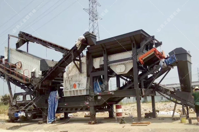 移動(dòng)破碎機(jī)/移動(dòng)破碎廠家/移動(dòng)式破碎機(jī)特點(diǎn)