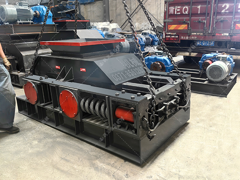 2PG800x600中型對輥制砂機發(fā)貨 石英砂制砂