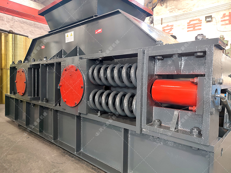 2PG1200x800型對(duì)輥制砂機(jī)發(fā)往山東