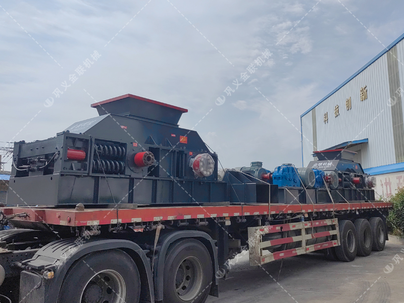2PG1208大型液壓直聯(lián)式對(duì)輥破碎機(jī)發(fā)貨圖片