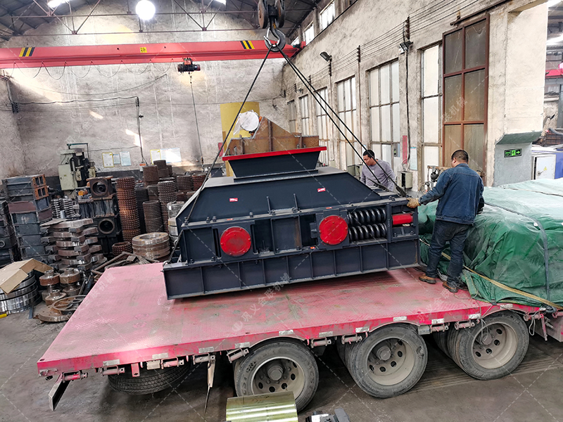 河卵石制砂機發(fā)往廣東