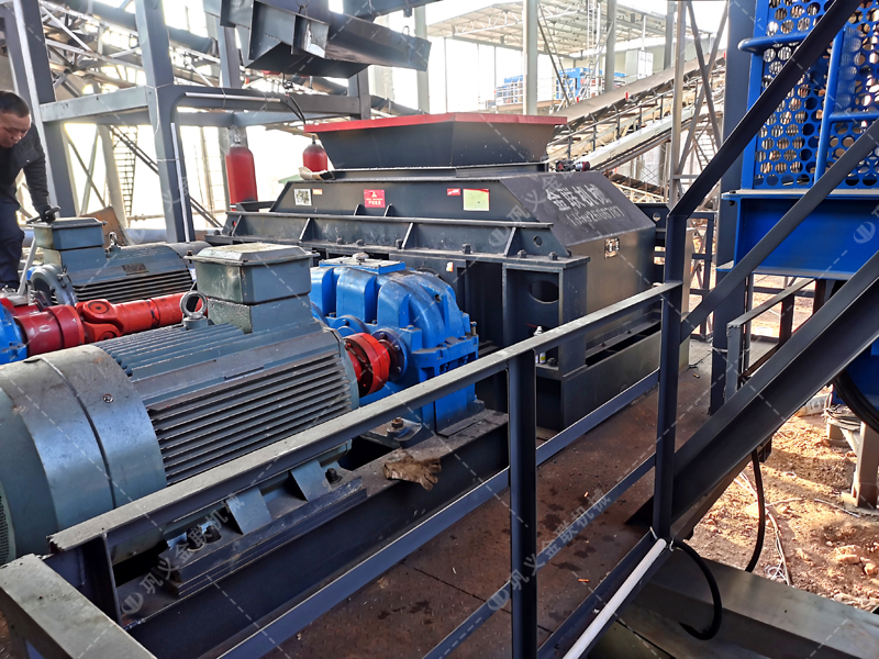 巖石細(xì)碎新選擇——解析液壓對輥制砂機(jī)的工作原理與性能優(yōu)勢